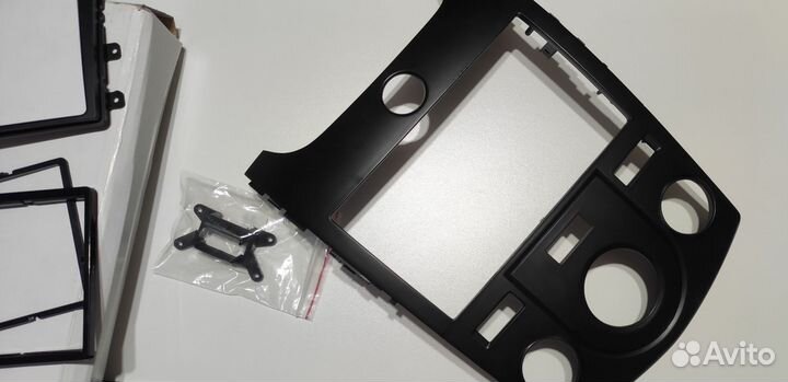 Рамка KIA Cerato 2009-2012 (Auto AC) 2din (крепеж)