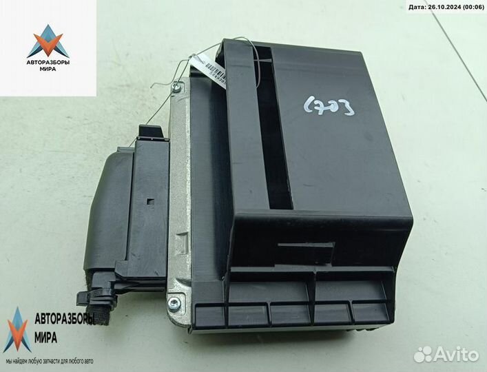 Блок управления раздаткой Volkswagen Touareg 2006