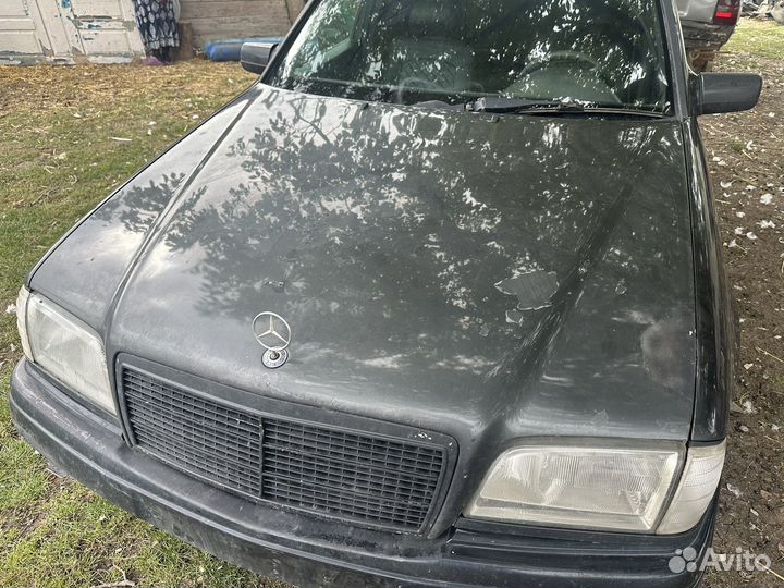 Mercedes w 202 1996 год