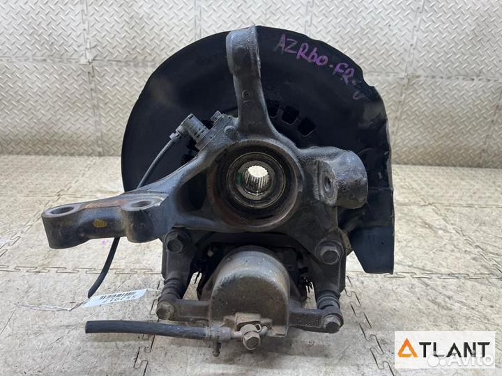 Ступица передняя правая toyota voxy