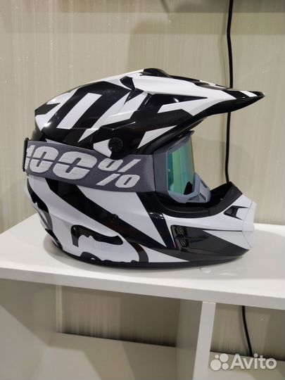 Шлем кроссовый