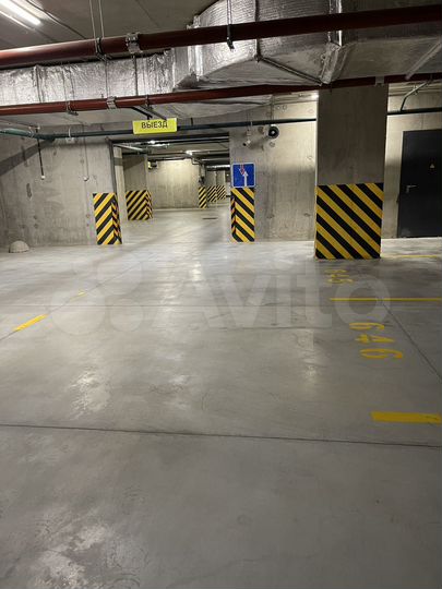 Машиноместо, 13 м²