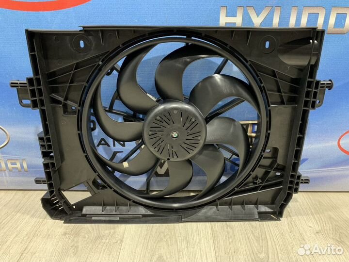Вентилятор радиатора охлаждения двигателя диффузор