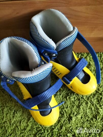 Роликовые коньки