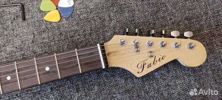 Электрогитара Fabia