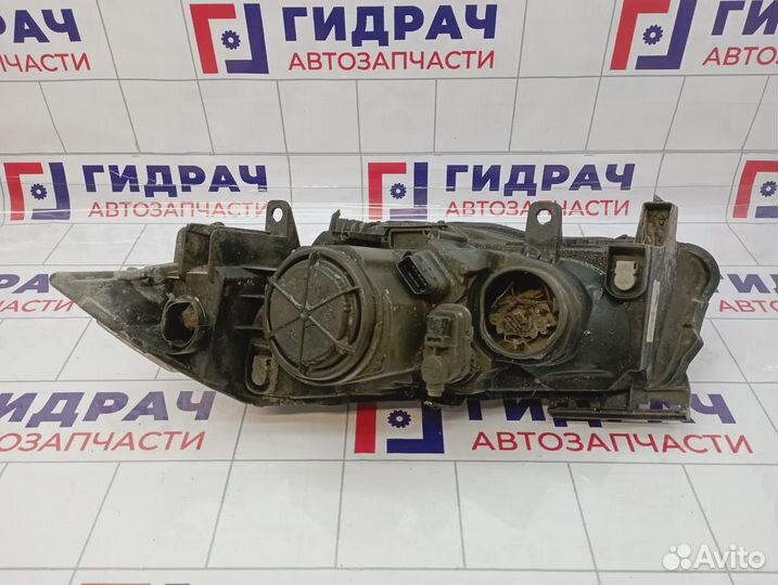 Фара правая Renault Megane 2 260103726R