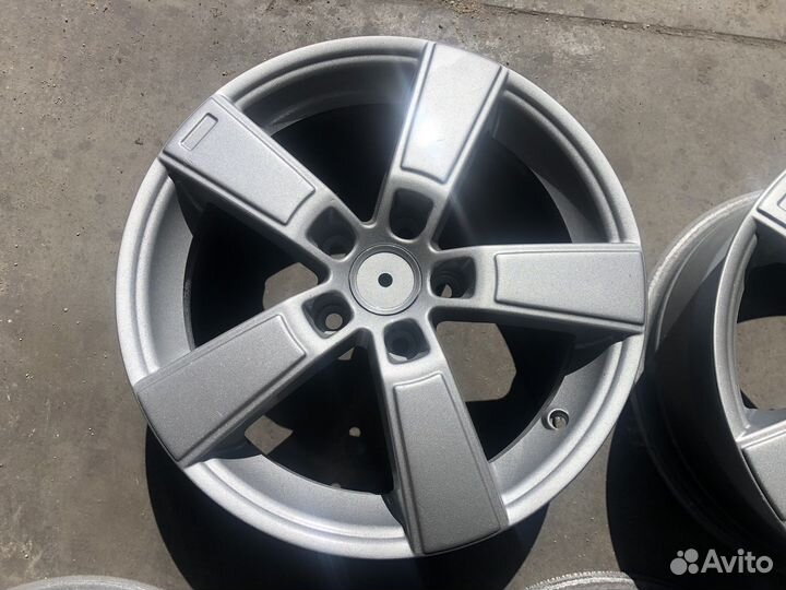 Диски литые r16 5 * 108