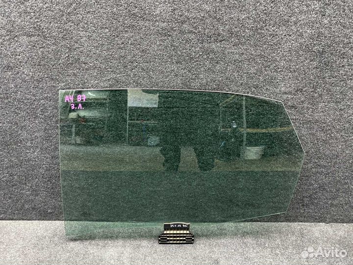 Стекло двери заднее левое Audi A4 B7