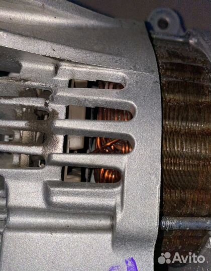 Генератор Мазда 3 2.0 новый оригинал