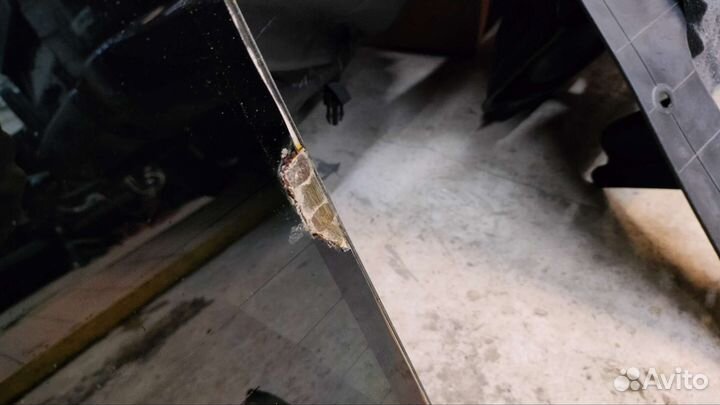 Заднее стекло нива