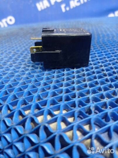 Реле указателя поворота Hyundai Accent седан G4EC