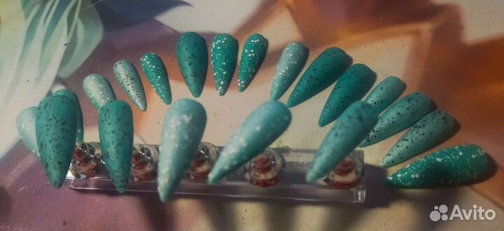 Для наращивания ногтей