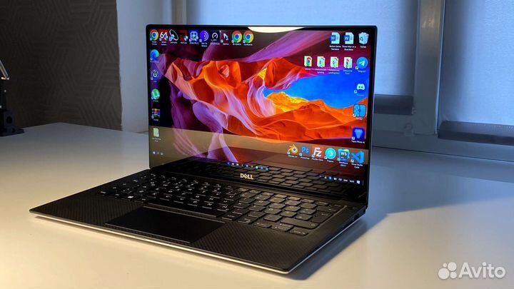 Ультрабук Dell XPS / 3K / i7 / 512 SSD / 16 GB
