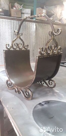 Дровница для камина