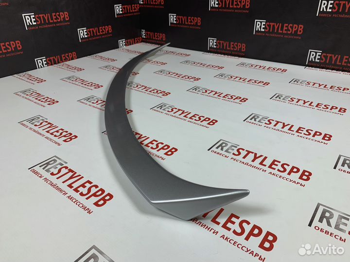 Спойлер На багажник Toyota Camry 70 Серебро