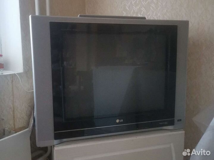 Телевизор LG 29