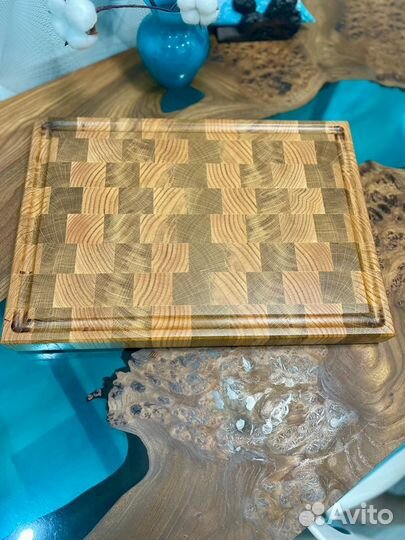 Торцевая разделочная доска из дуба