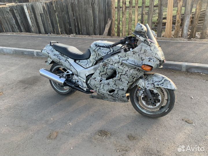 Kawasaki ZZR1100D