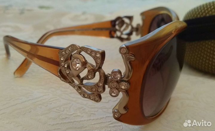 Солнцезащитные очки женские