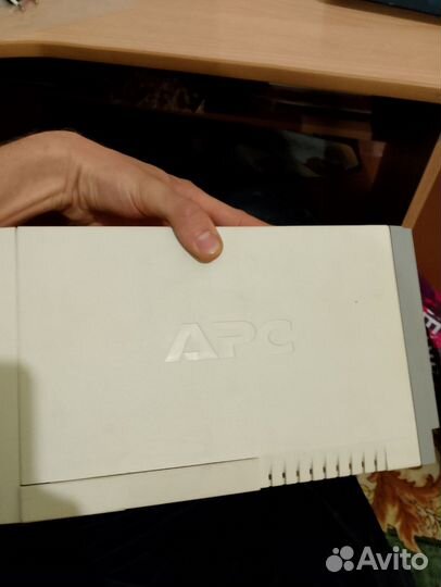 Стабилизатор напряжения APC