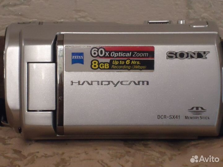 Видеокамера цифровая sony