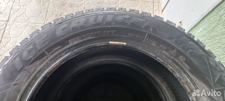 Bridgestone Ice Cruiser 7000 205/60 R16 92T