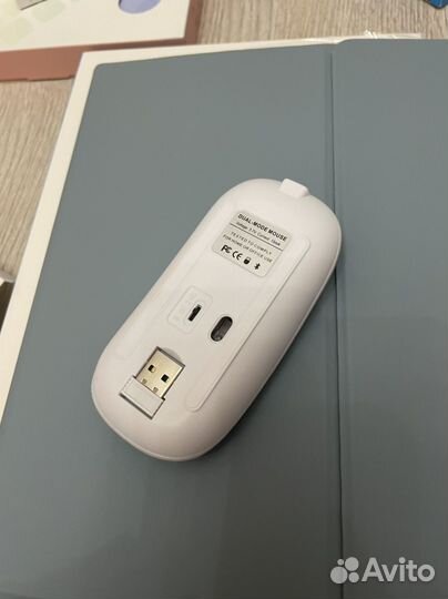 Чехол с клавиатурой и мышью для iPad 10.2