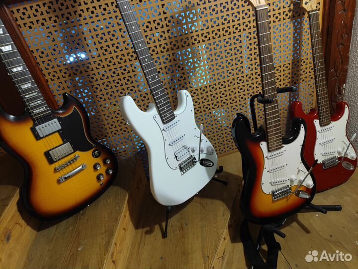 Колпино) Учебные гитары. Комбики Электрогитара