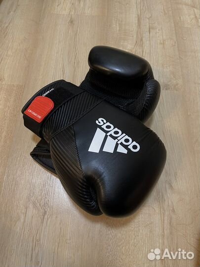 Боксерские перчатки Adidas Hybrid 250 - 14oz
