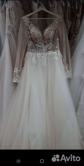 Свадебное платье