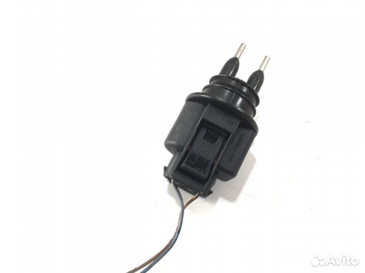 Датчик уровня жидкости Audi A8 D3