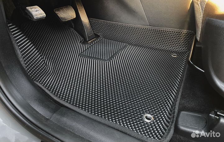 Автоковры водительские EVA Nissan Bassara JU30 Ева