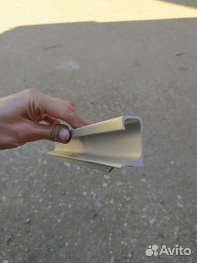 Врезная профильная ручка