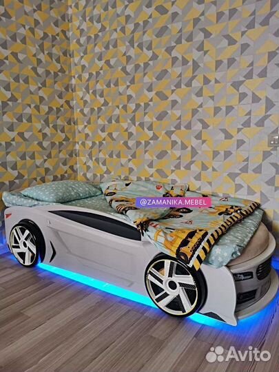 Кровать машина с матрасом