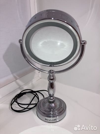 Двухстороннее зеркало с подсветкой