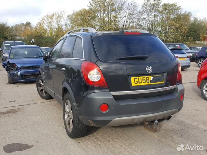 В разборе Opel Antara