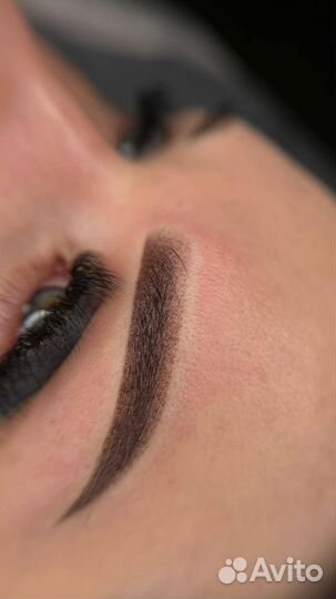 Перманентный макияж бровей губ и век татуаж