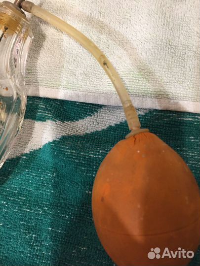 Антикварный флакон для духов с распылителем больш