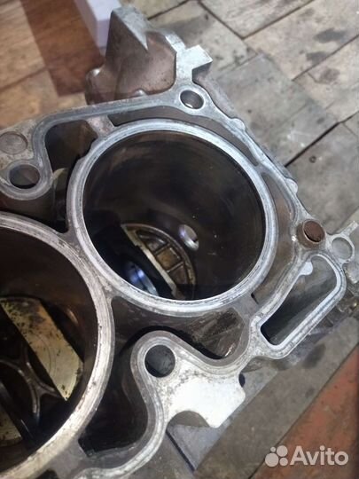 Блок цилиндров subaru