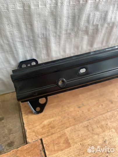 Усилитель переднего бампера Hyundai Solaris 11-17