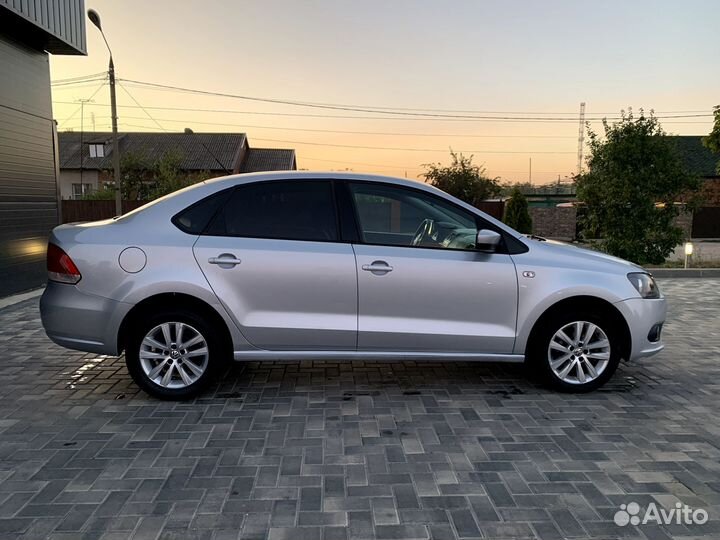 Volkswagen Polo 1.6 AT, 2014, 122 000 км