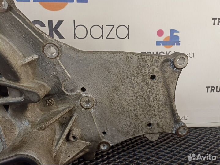 7421812257 Корпус водяного насоса