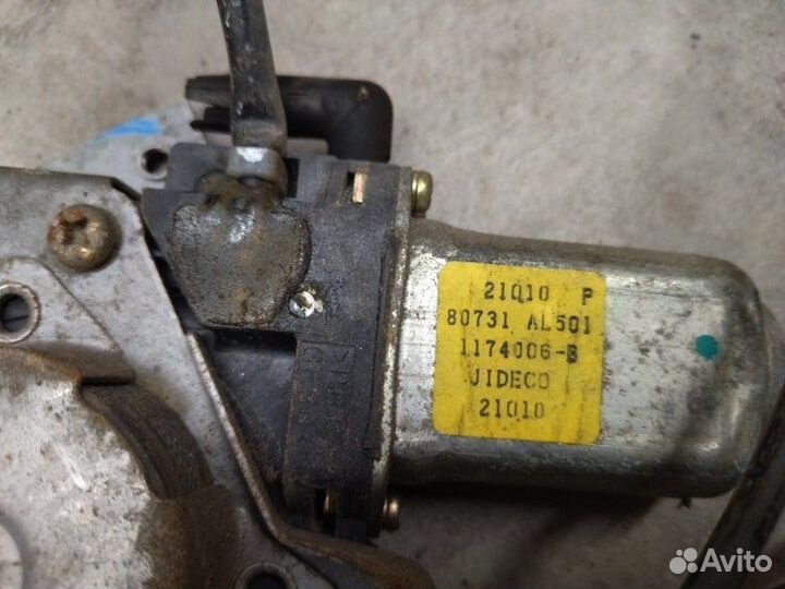 Стеклоподъемный механизм передний левый Nissan