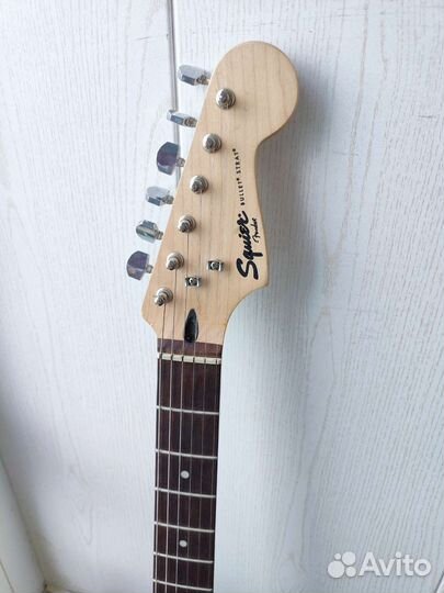 Электрогитара Fender Squier HSS +комб Peavey Rage