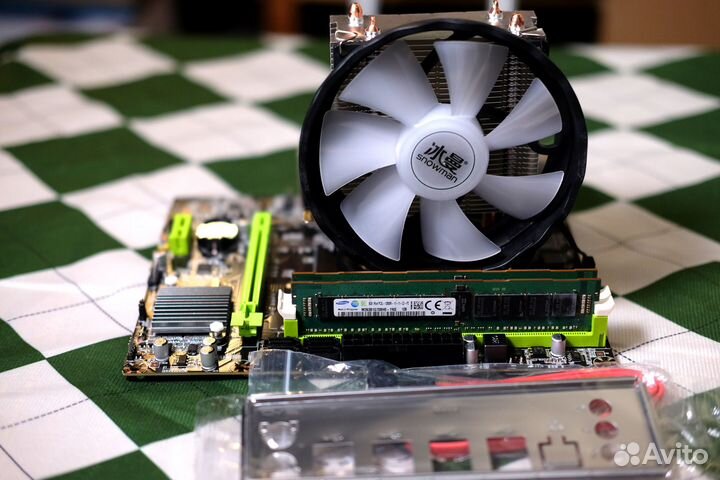 Комплект на Intel 10 ядер 20 потоков, 16GB озу