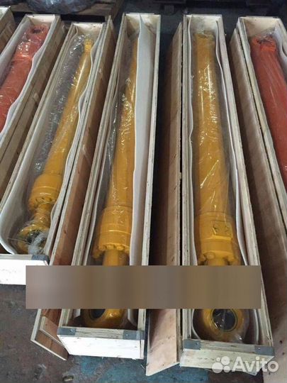 Гидроцилиндр рукояти R210LC-7, 31N6-50135