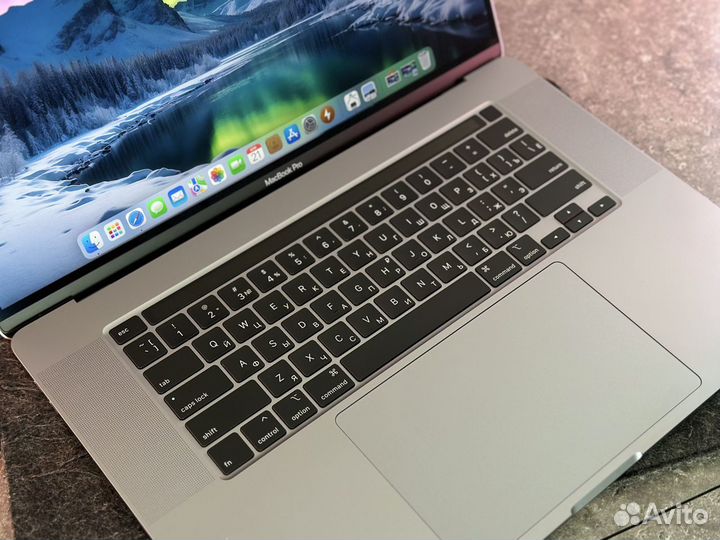 MacBook Pro 16 2019 32/512/i9/5300m 25 циклов