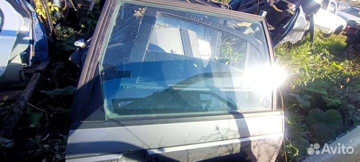 Стекло Volkswagen Passat b-3