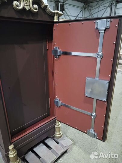 Старинный сейф Сань - Галли 19 в