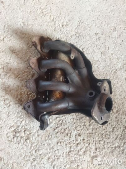 Коллектор выпускной Nissan Almera g15